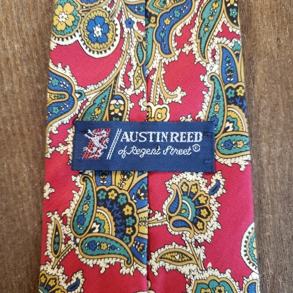 Austin Reed tie - Picture 3 of 3